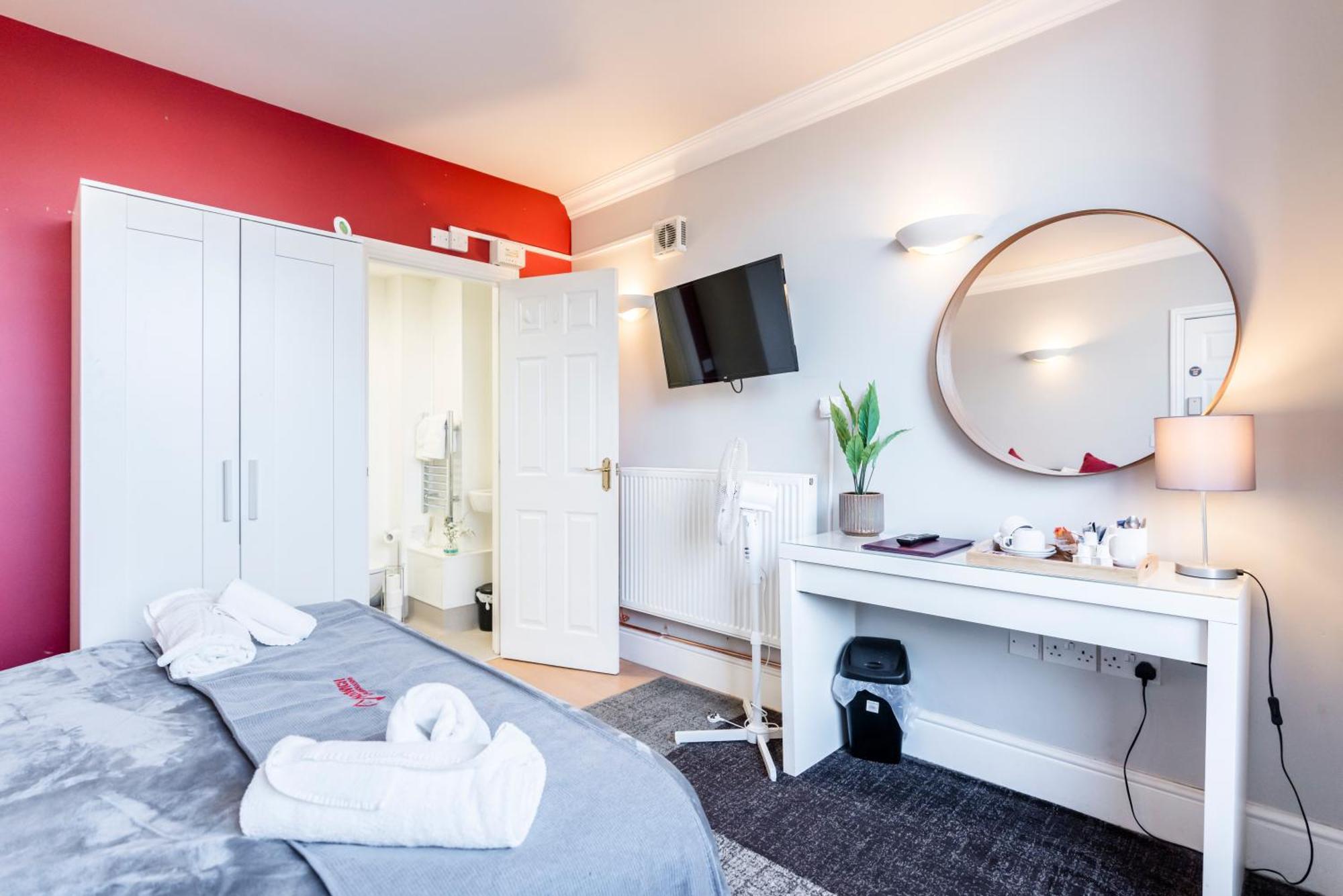 1 Riverside Apartments NWI Eksteriør bilde